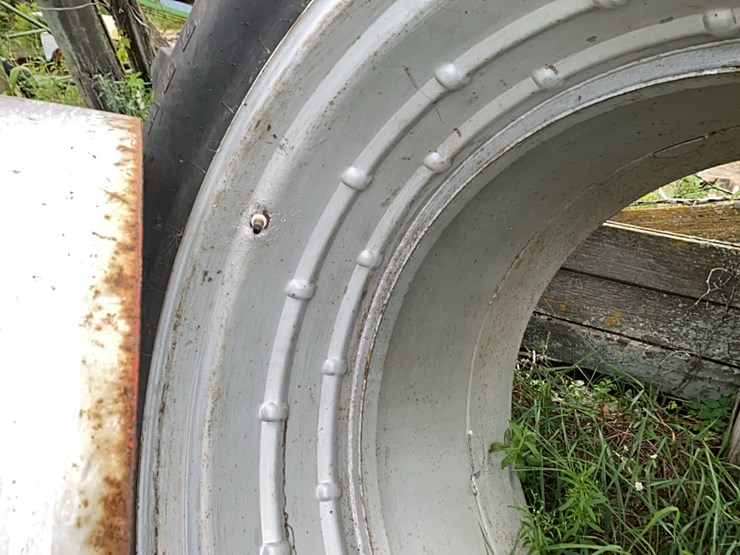 firestone-super-all-traction-23-18.4-38-t-rail-duals-image-6
