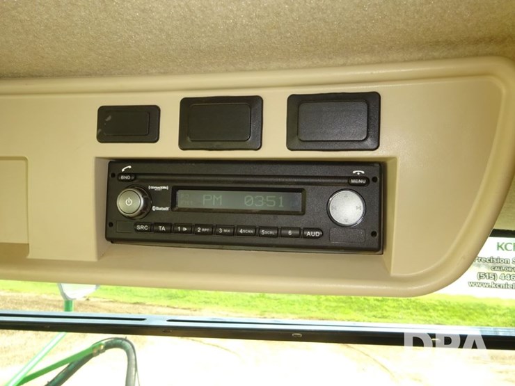 2019-john-deere-f4365-image-145