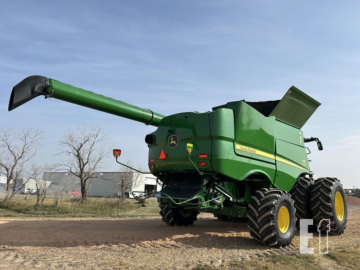 2021-john-deere-s790-image-5