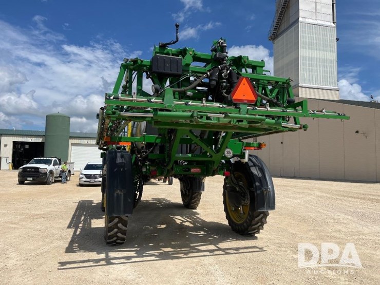 2014-john-deere-r4038-image-16