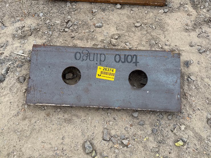 #230-•-#26374-•-unused-dingo-mini-skid-steer-mounting-plate-image-3