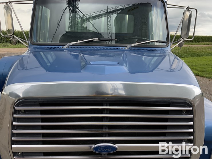 1990-ford-ln8000-image-11