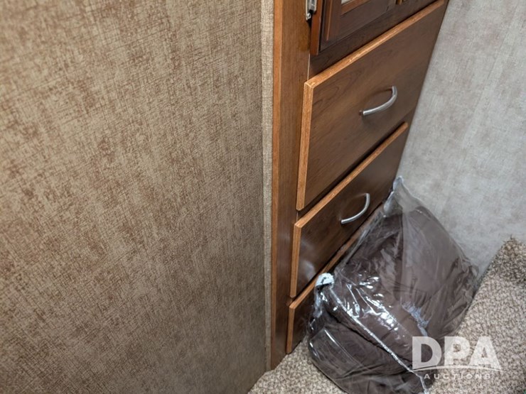 2015-crusader-lite-camper-(pz13846)-image-38