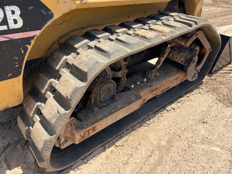 2006-caterpillar-252b-image-19