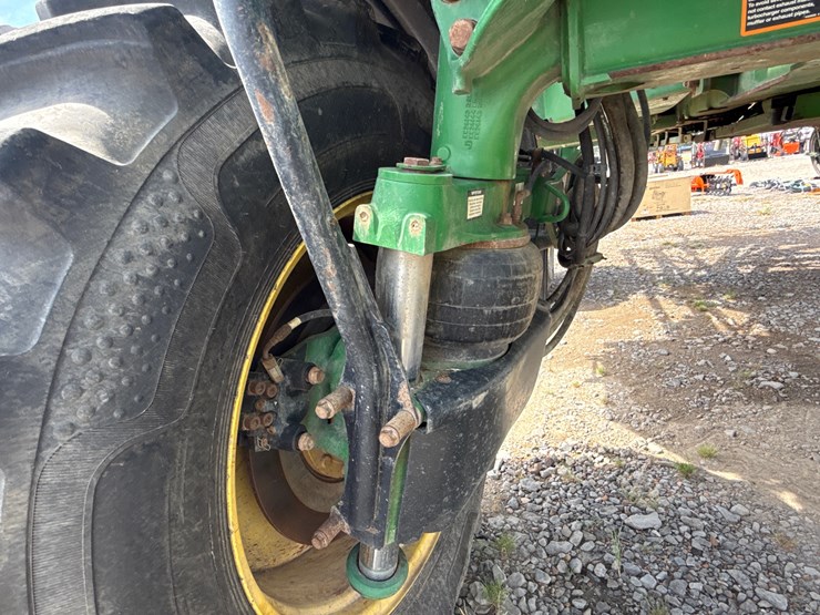 2018-john-deere-r4038-image-57