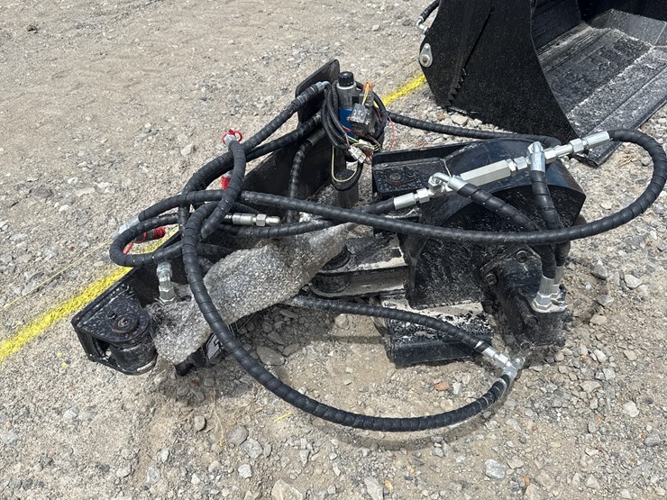 #230-•-#26349-•-unused-giyi-mini-skid-steer-stump-grinder-szymj250736-image-1