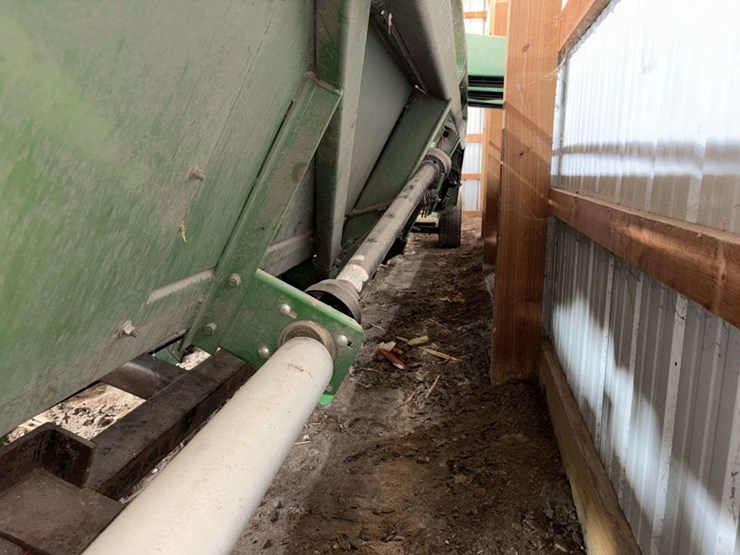 john-deere-12r22”-40-series-cornhead,-gvl-poly-snouts,-cob-saver,-powershafts-image-14