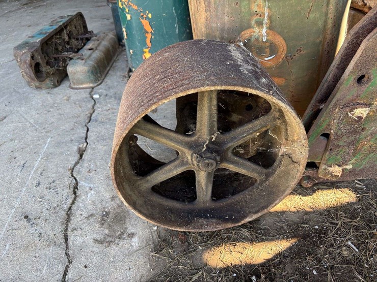 miscellaneous-oliver-tractor-parts-image-4