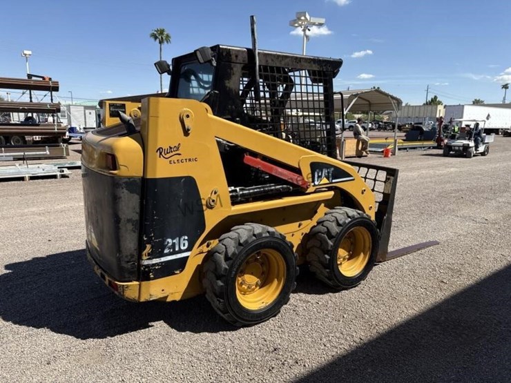 caterpillar-216-image-5