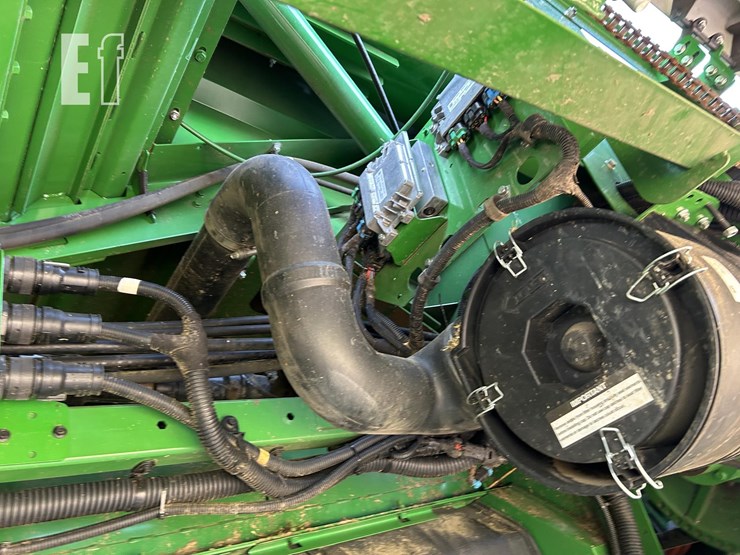 2021-john-deere-s790-image-35