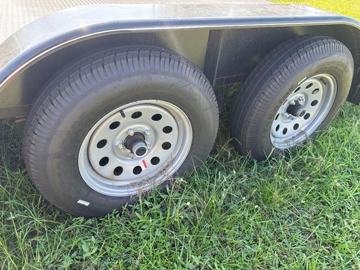 2025-max-built-82"-x-20'-trailer-image-8