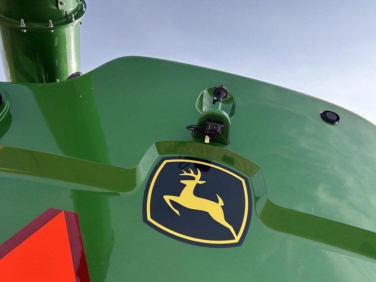 2021-john-deere-s790-image-57