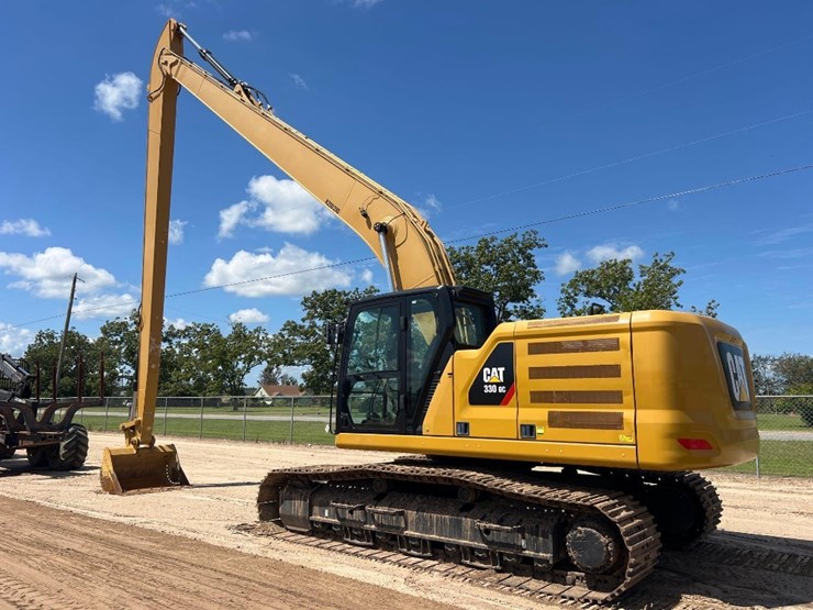 2019-caterpillar-330gc-image-2