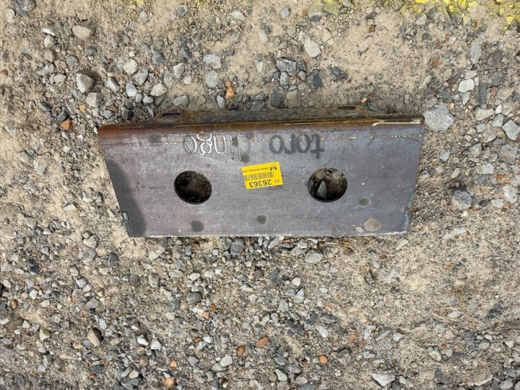 #230-•-#26363-•-unused-dingo-mini-skid-steer-mounting-plate-image-5