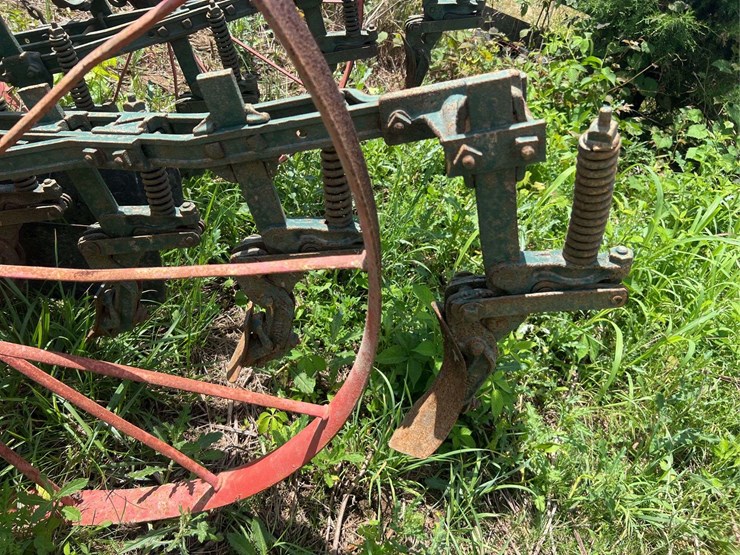 oliver-horse-drawn-cultivator-image-31