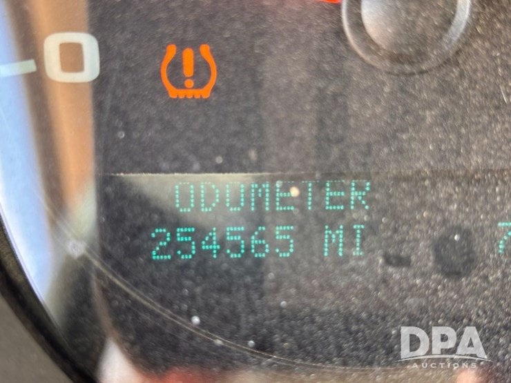2014-chevrolet-2500hd-image-80