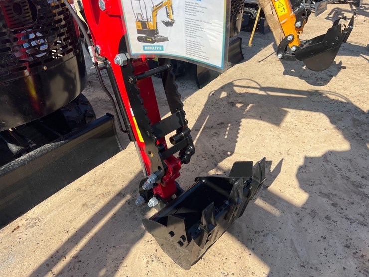 unused-future-ft13j-excavator-image-10