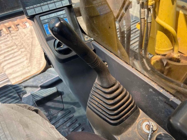 2018-komatsu-pc360-lc-11-image-34