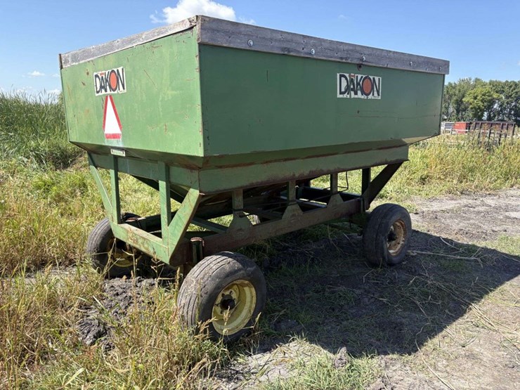 john-deere-1065a-image-8