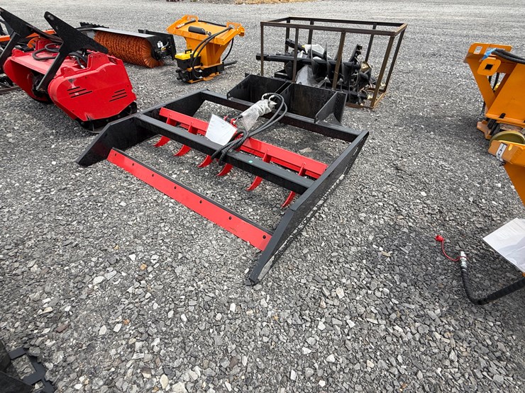 #2000-•-#26332-•-unused-giyi-70"-skid-steer-flat-ripper-pdstq250791-image-3