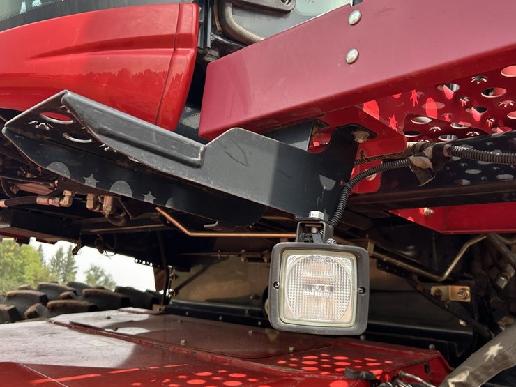 2015-case-ih-8240-image-75