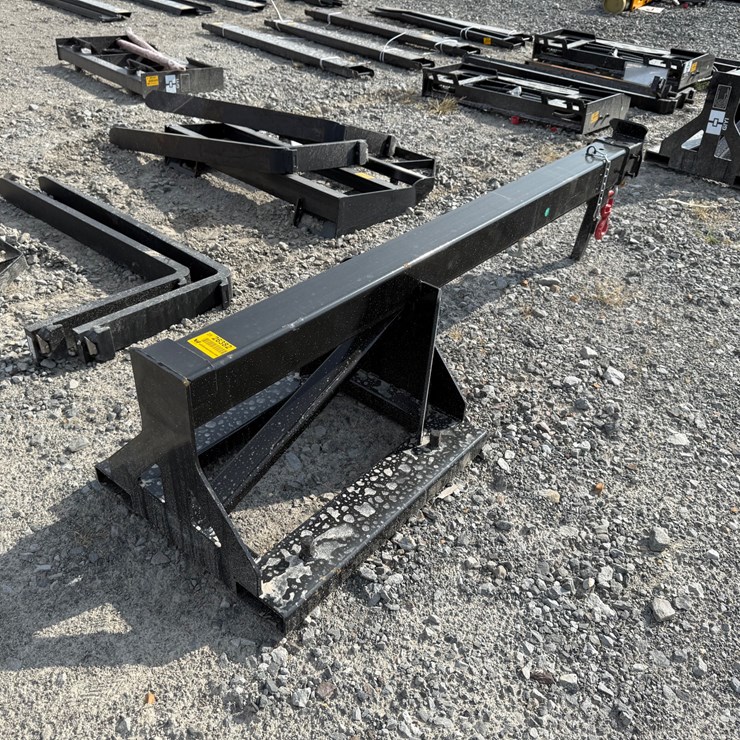 #2000 • #26382 • Unused GIYI 132" Forklift Telescopic Boom SSDB2507170