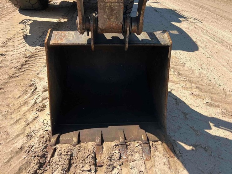 2019-takeuchi-tb290-image-8