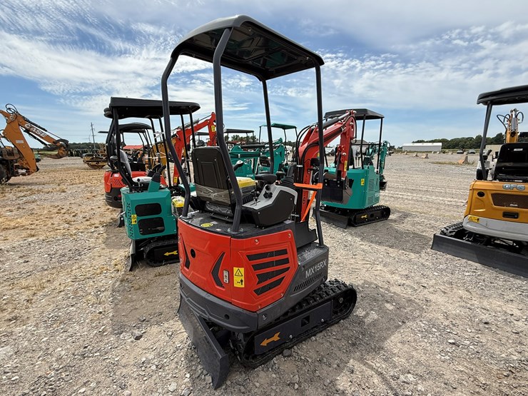 #220-•-#26484-•-unused-cfg-mx15rx-mini-excavator-image-3