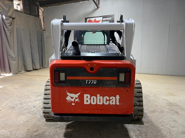 2021-bobcat-t770-image-4