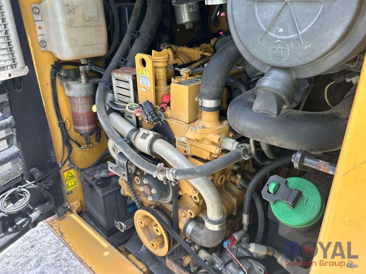2014-caterpillar-289d-image-8