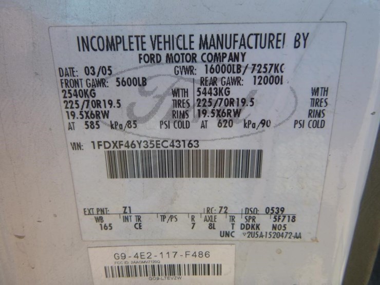 2005-ford-f450-image-31