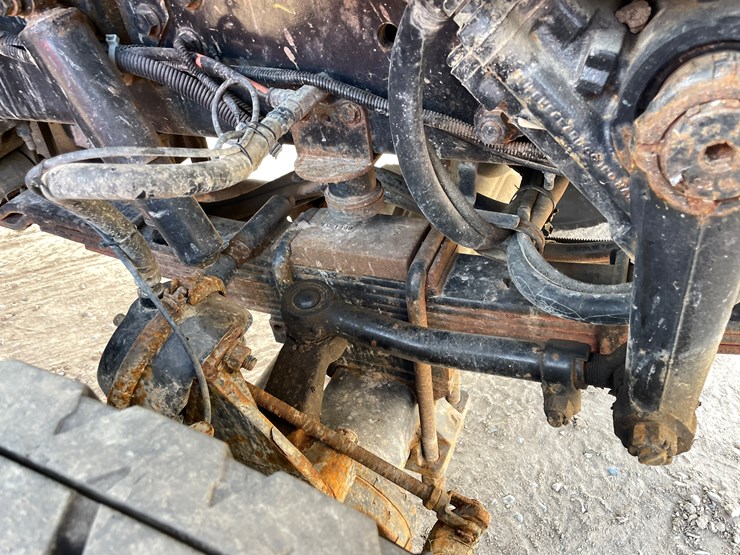 #2116-•-2014-international-7600-crane/digger-truck-(has-mn-title)-image-46