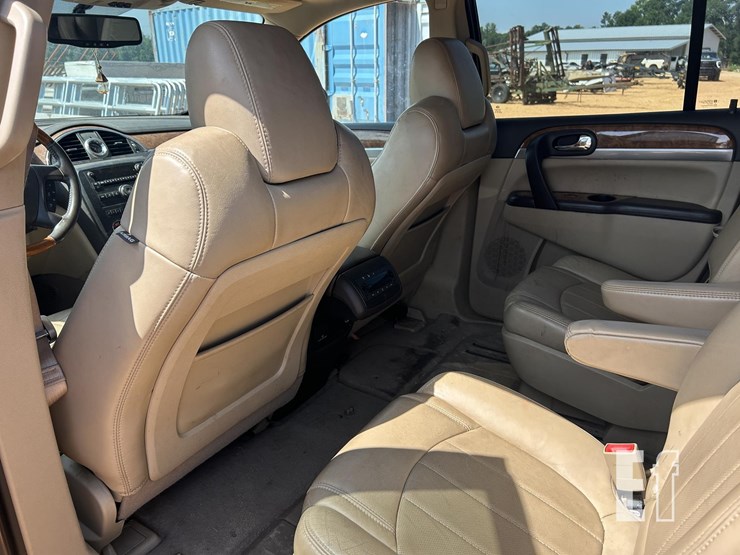 2011-buick-enclave-image-22