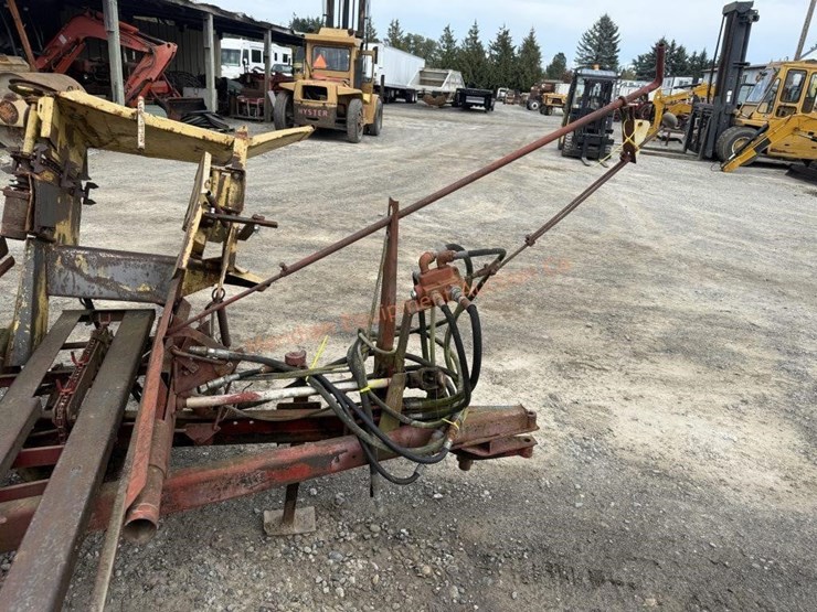 new-holland-1002-image-28