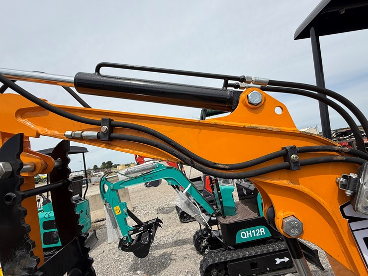 #220-•-#26538-•-unused-vicsec-vc15-mini-excavator-15j2507209-image-11