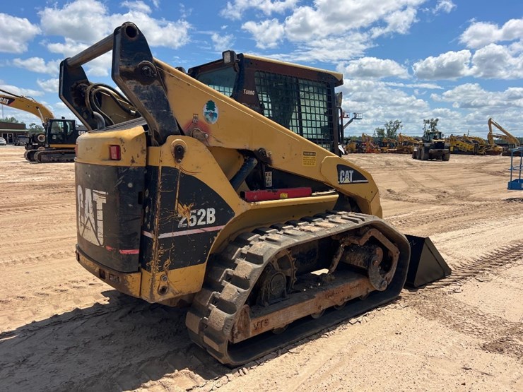 2006-caterpillar-252b-image-4