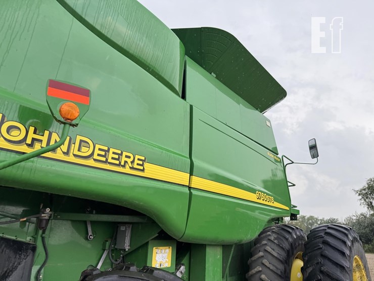 2006-john-deere-9760-sts-image-50