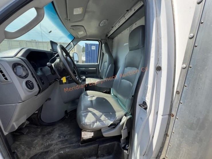 2012-ford-e450-image-30