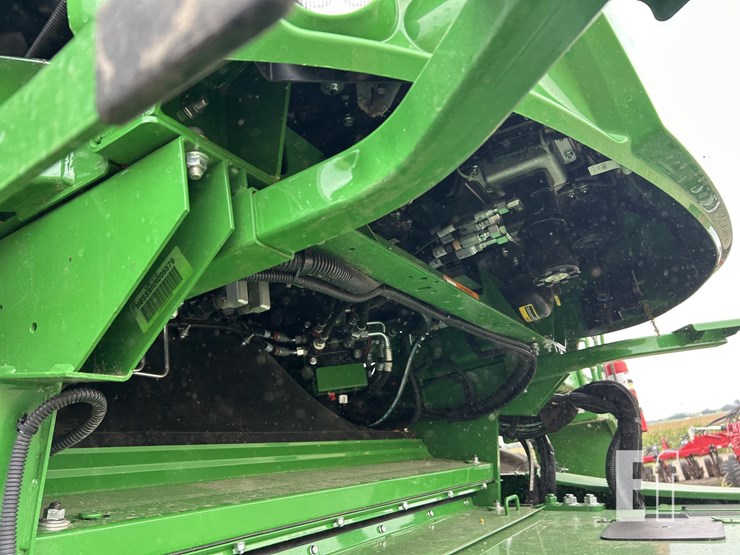 2024-john-deere-s790-image-60