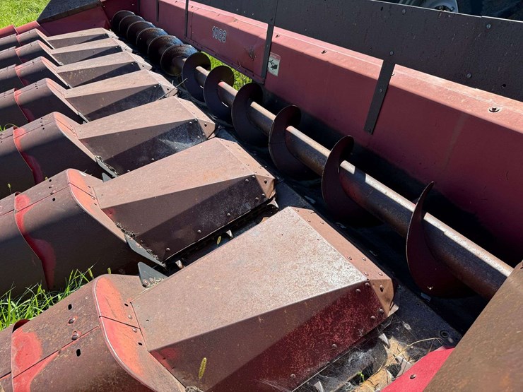 case-ih-1083-image-10