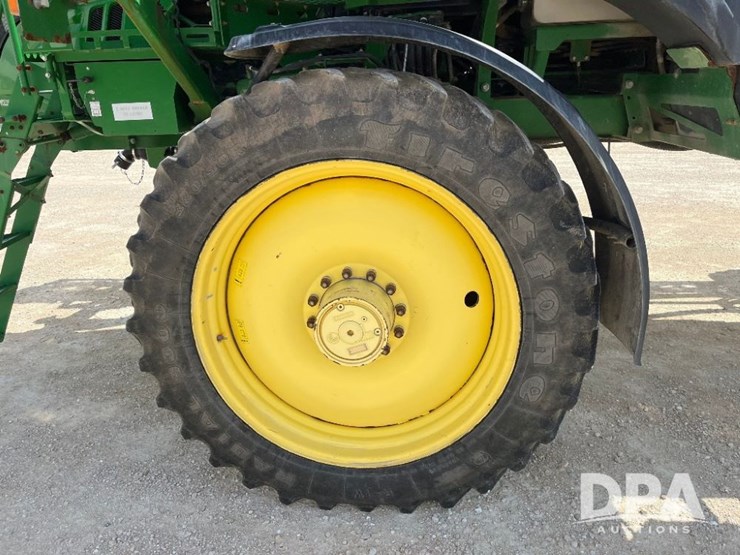 2014-john-deere-r4038-image-65