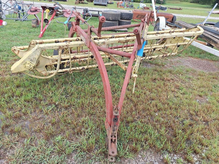 new-holland-256-image-1