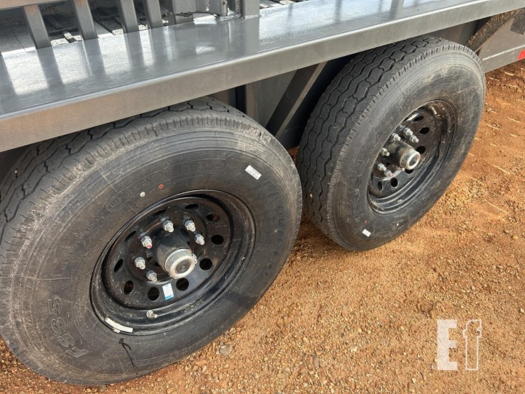 2025-east-texas-trailers-28-ft-image-10