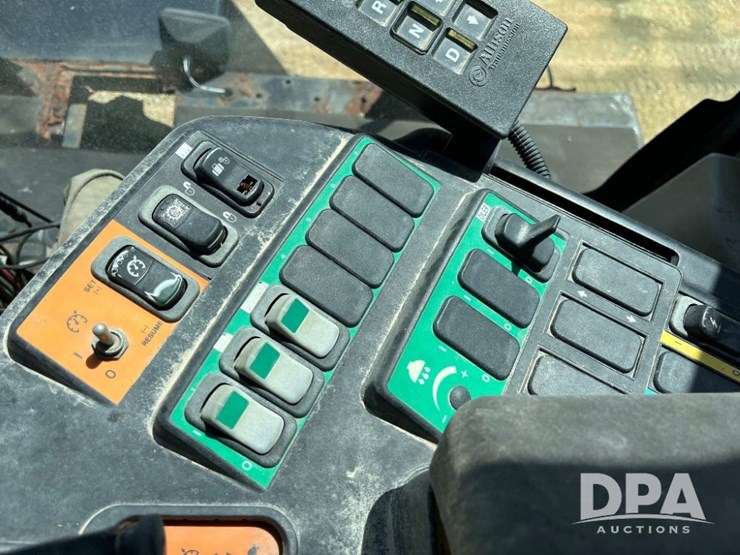 2009-case-ih-titan-4020-image-39
