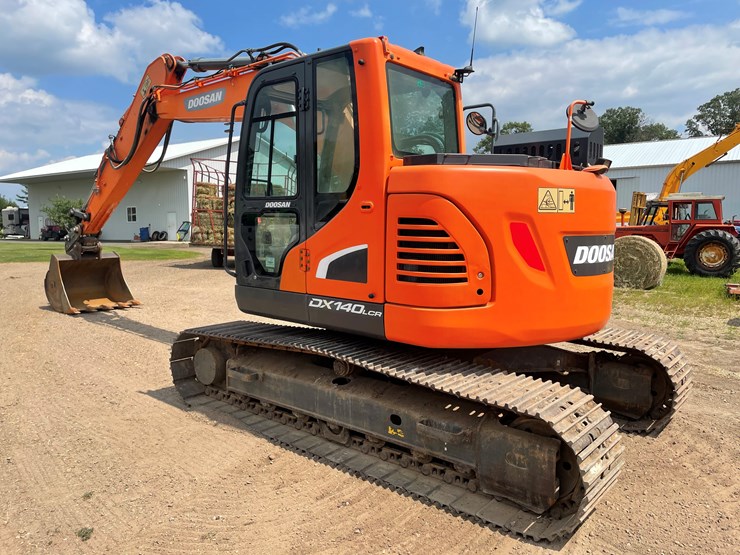 #2052-•-doosan-dx140llr-excavator-(cambridge,-mn)-image-3
