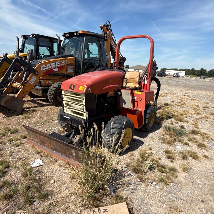DITCH WITCH RT40
