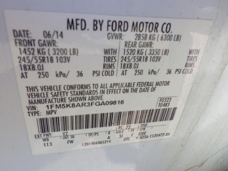 2015-ford-explorer-image-16