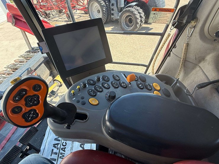 2009-case-ih-8120-image-25