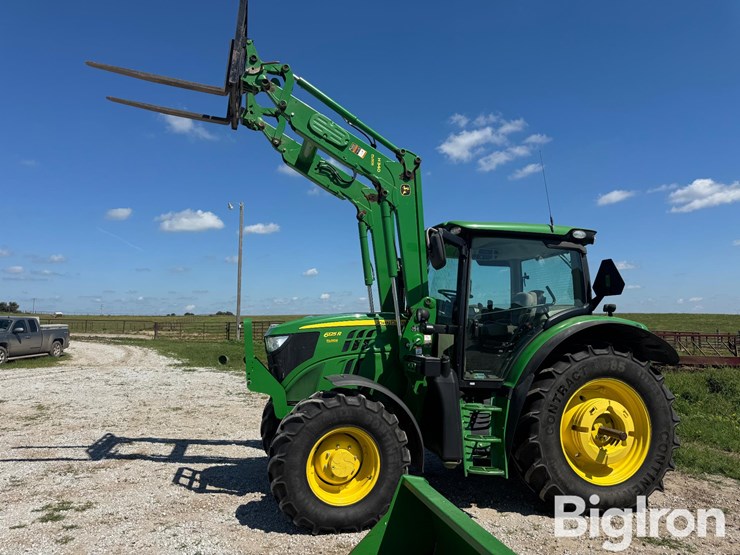 2014-john-deere-6125r-image-15