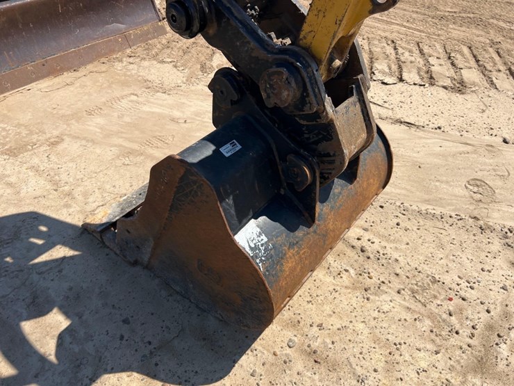 2019-caterpillar-305e2-cr-image-18